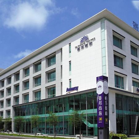Taipung Suites Tainan Exterior foto