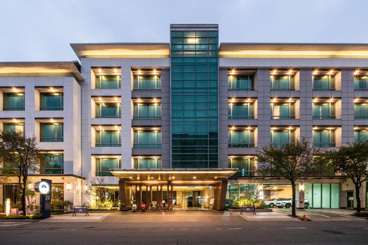 Taipung Suites Tainan Exterior foto