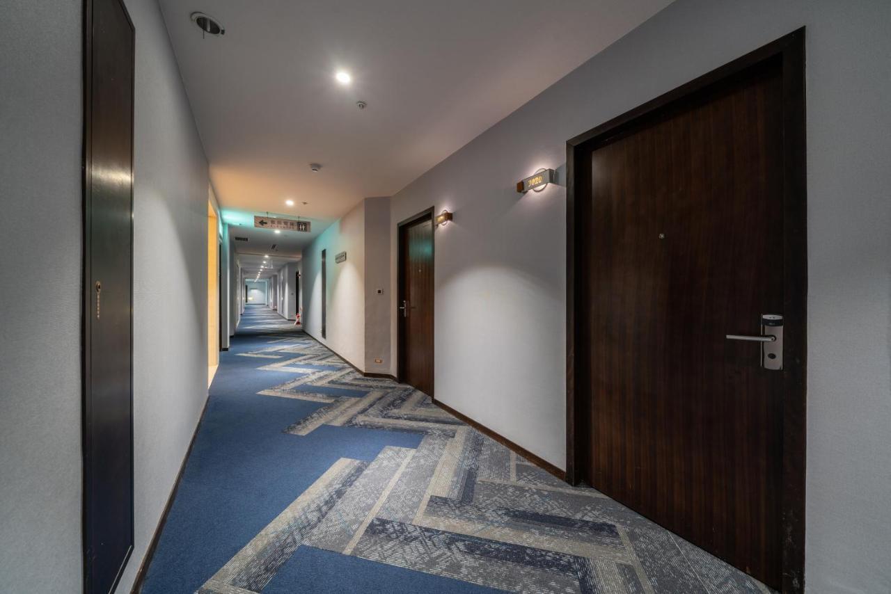 Taipung Suites Tainan Exterior foto