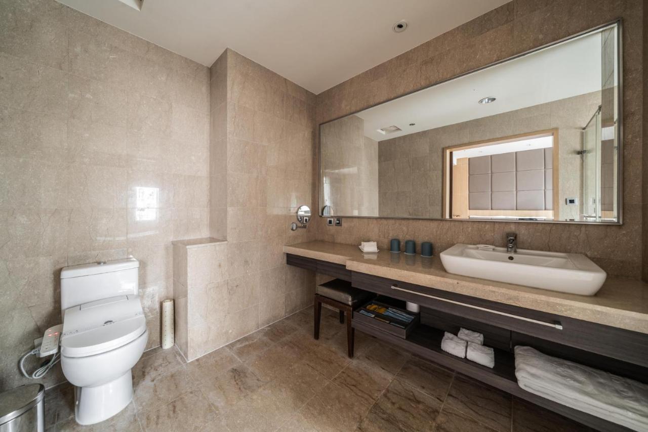 Taipung Suites Tainan Exterior foto