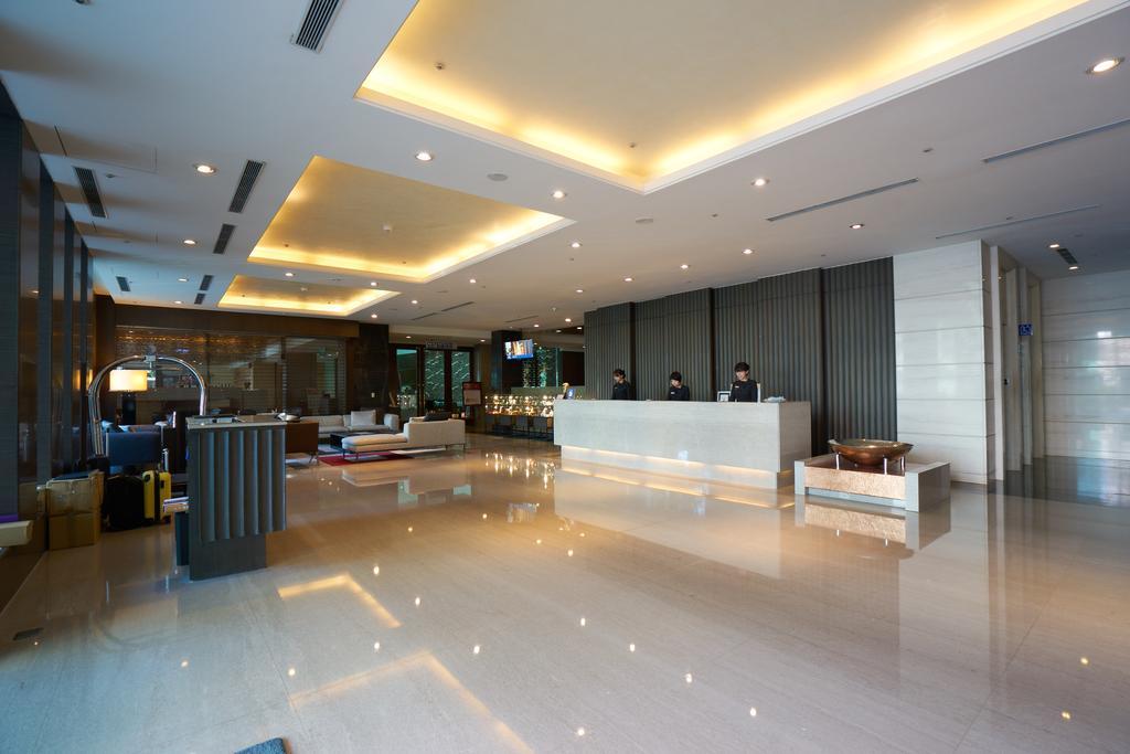Taipung Suites Tainan Exterior foto